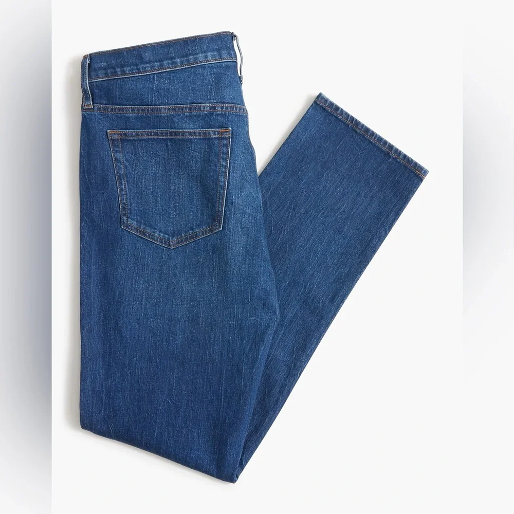 NWT J. Crew Men’s Slim-fit jean in vintage stretch - Size 29x32 - Heritage Blue